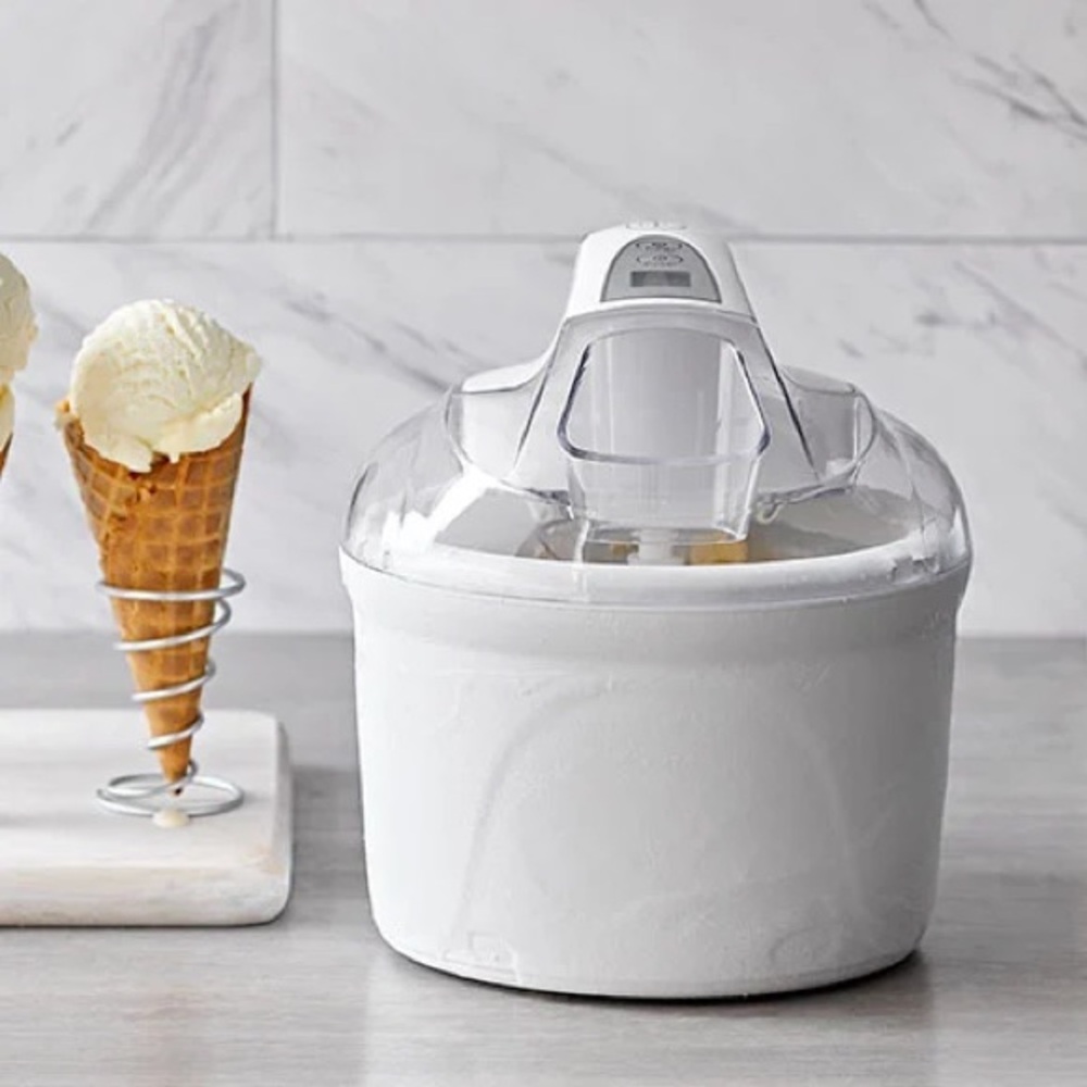 The Pampered Chef White Ice Cream Maker